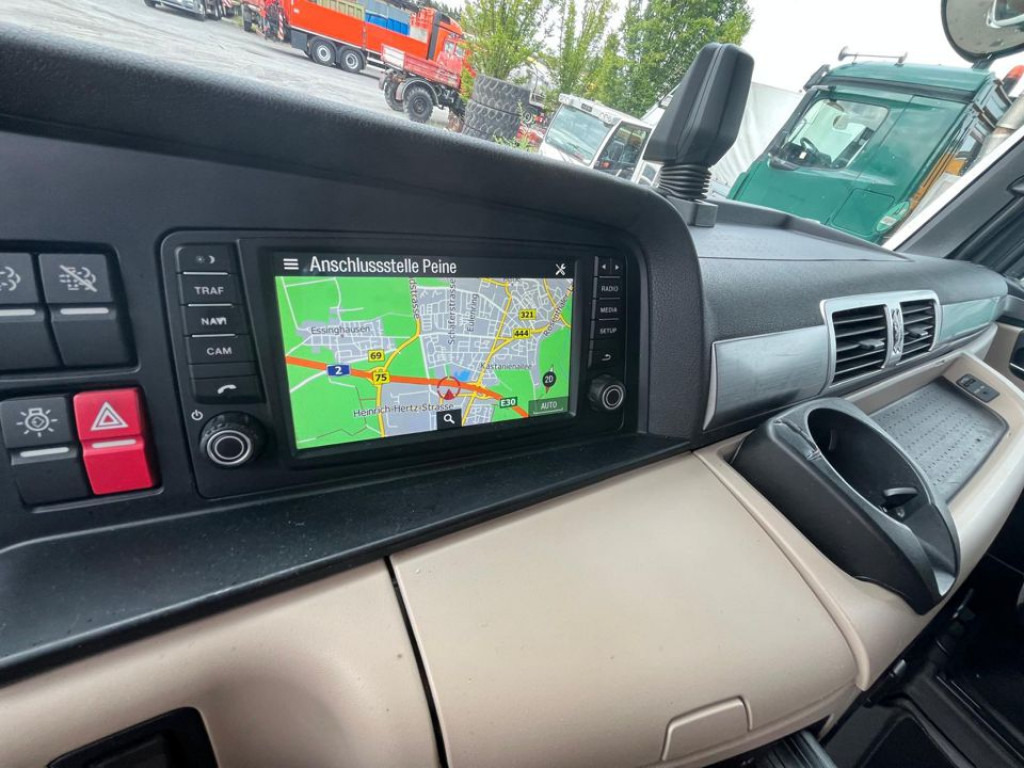 MAN TG-X 26.460 6x2-2 BL Pritsche Kran PK 24.001 Funk Lenk - Dropside/ Flatbed truck, Crane truck: picture 2 MAN TG-X 26.460 6x2-2 BL Pritsche Kran PK 24.001 Funk Lenk - Dropside/ Flatbed truck, Crane truck: picture 2