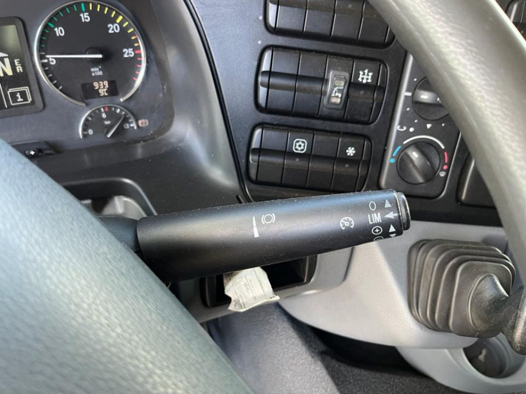 Dropside/ Flatbed truck, Crane truck MERCEDES-BENZ Actros 2546 L 6x2  Pritsche Heckkran Hiab 288 6xhyd: picture 15