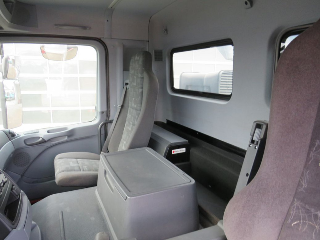MERCEDES-BENZ Actros 4141 8x6 4 Achs Muldenkipper Kupplung, 1. Hand - Tipper: picture 4 MERCEDES-BENZ Actros 4141 8x6 4 Achs Muldenkipper Kupplung, 1. Hand - Tipper: picture 4