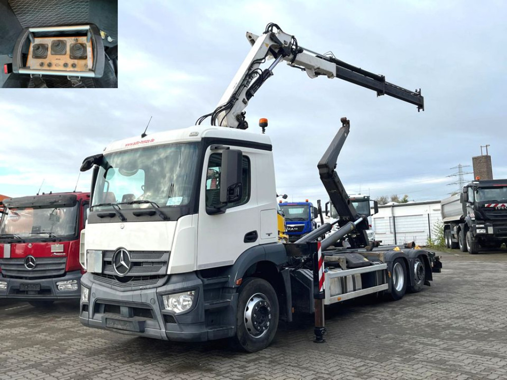 MERCEDES-BENZ Antos 2543 L 6x2 Abrollkipper mit Kran Funk+Greiferst. - Hook lift truck, Crane truck: picture 1 MERCEDES-BENZ Antos 2543 L 6x2 Abrollkipper mit Kran Funk+Greiferst. - Hook lift truck, Crane truck: picture 1