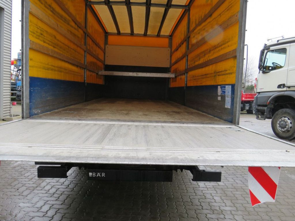Mercedes-Benz Atego 1224 L Pritsche LBW LBW 1.5to - Curtainsider truck: picture 4 Mercedes-Benz Atego 1224 L Pritsche LBW LBW 1.5to - Curtainsider truck: picture 4