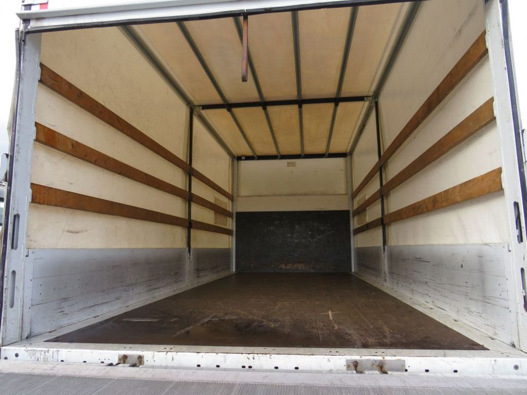 Mercedes-Benz Atego 818 L Pritsche LBW LBW 1 to AHK+Luftans - Curtain side van: picture 4 Mercedes-Benz Atego 818 L Pritsche LBW LBW 1 to AHK+Luftans - Curtain side van: picture 4