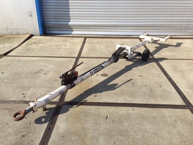 Towbar DC9, MD80 - Ground support equipment: picture 1 Towbar DC9, MD80 - Ground support equipment: picture 1