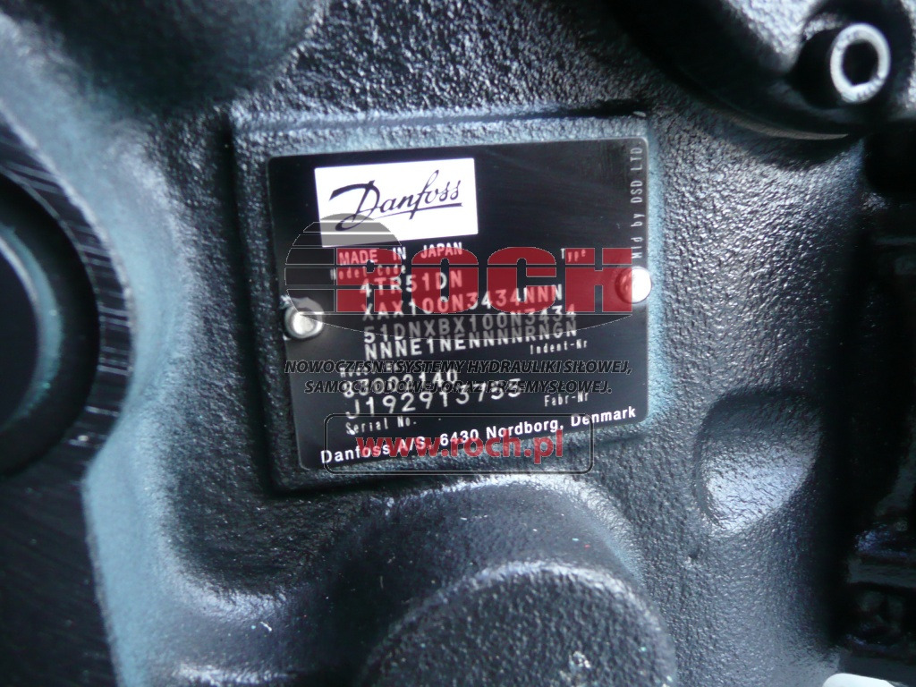 DANFOSS Mod: 83002140, Mod code: 4TR51DN XAX100N3434NNN 51DNXBX100N3434 NNNE1NENNNNRNGN + CNI REMAN Part: 84412348R - Hydraulic pump: picture 1 DANFOSS Mod: 83002140, Mod code: 4TR51DN XAX100N3434NNN 51DNXBX100N3434 NNNE1NENNNNRNGN + CNI REMAN Part: 84412348R - Hydraulic pump: picture 1