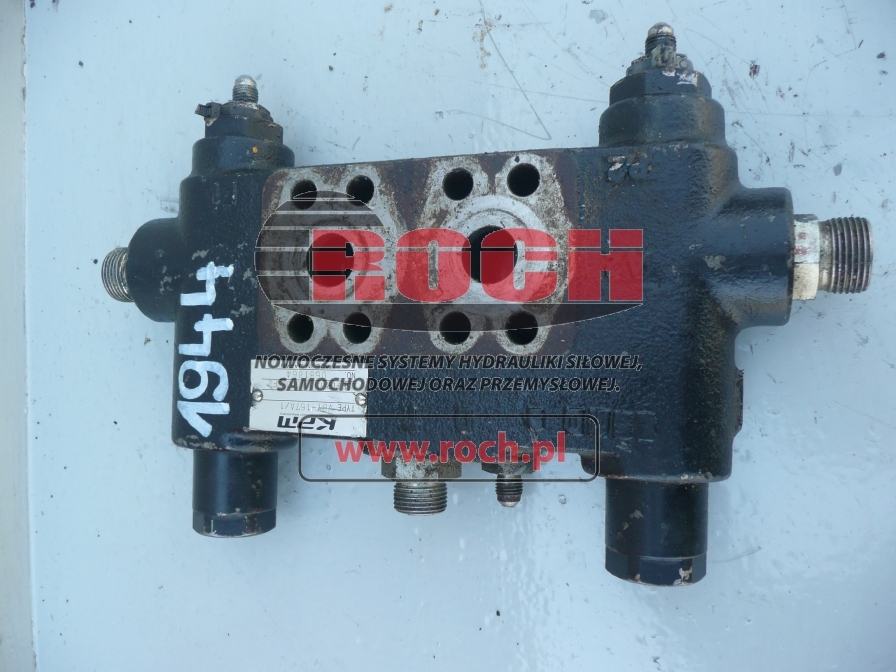 KAWASAKI VBY-167A/1 YN30V00082F2 0681864 - 1 SEKCYJNY - Hydraulic valve for Crawler excavator: picture 1 KAWASAKI VBY-167A/1 YN30V00082F2 0681864 - 1 SEKCYJNY - Hydraulic valve for Crawler excavator: picture 1