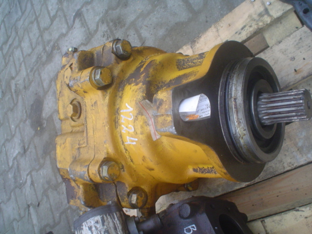 KOMATSU 81D-021 7YY24 - Hydraulic motor for Construction machinery: picture 1 KOMATSU 81D-021 7YY24 - Hydraulic motor for Construction machinery: picture 1