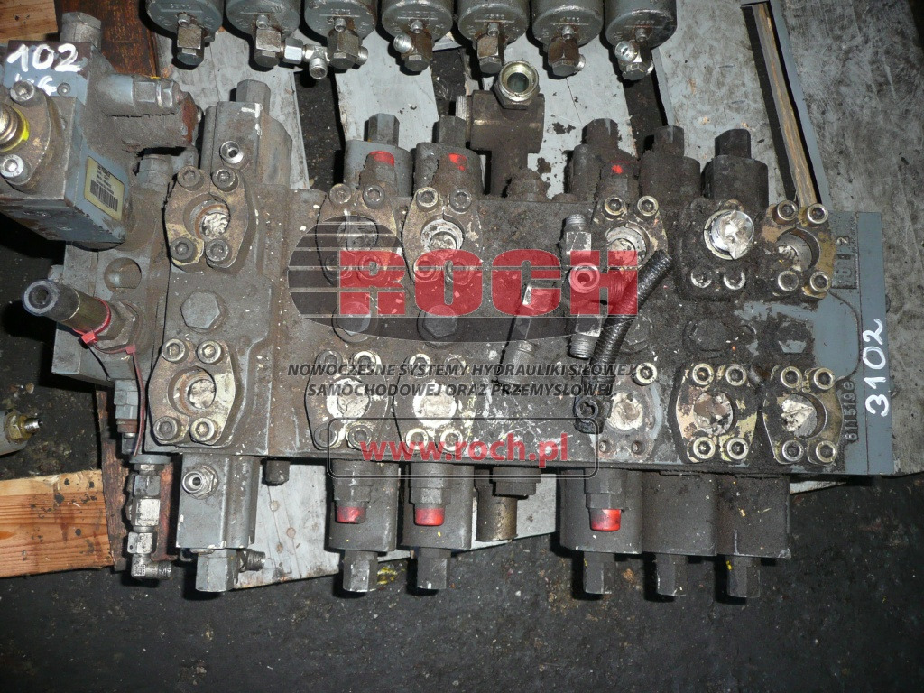 TEREX R901010059 M7-1507-32/7M7-20 6049658 3 611519 - 6 SEKCYJNY + 22437 6064258 - Hydraulic valve: picture 2 TEREX R901010059 M7-1507-32/7M7-20 6049658 3 611519 - 6 SEKCYJNY + 22437 6064258 - Hydraulic valve: picture 2