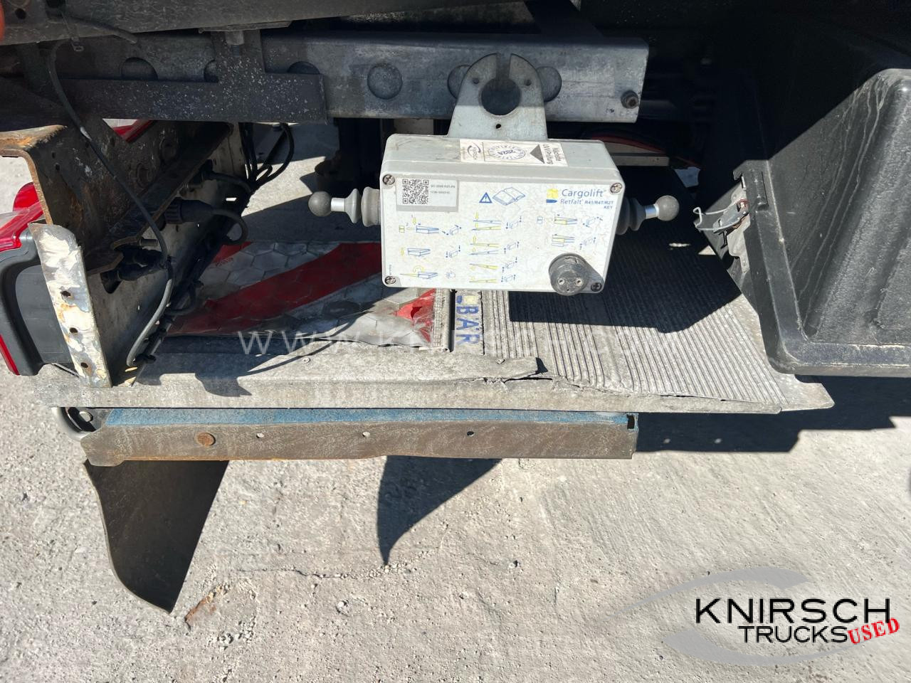 SCHMITZ SKO 24 Doppelstock, LBW 2000 kg, Liftachse - Isothermal semi-trailer: picture 2 SCHMITZ SKO 24 Doppelstock, LBW 2000 kg, Liftachse - Isothermal semi-trailer: picture 2