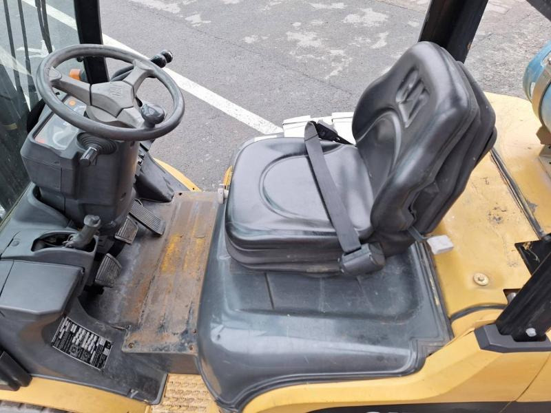 LPG forklift Caterpillar GP25N: picture 16