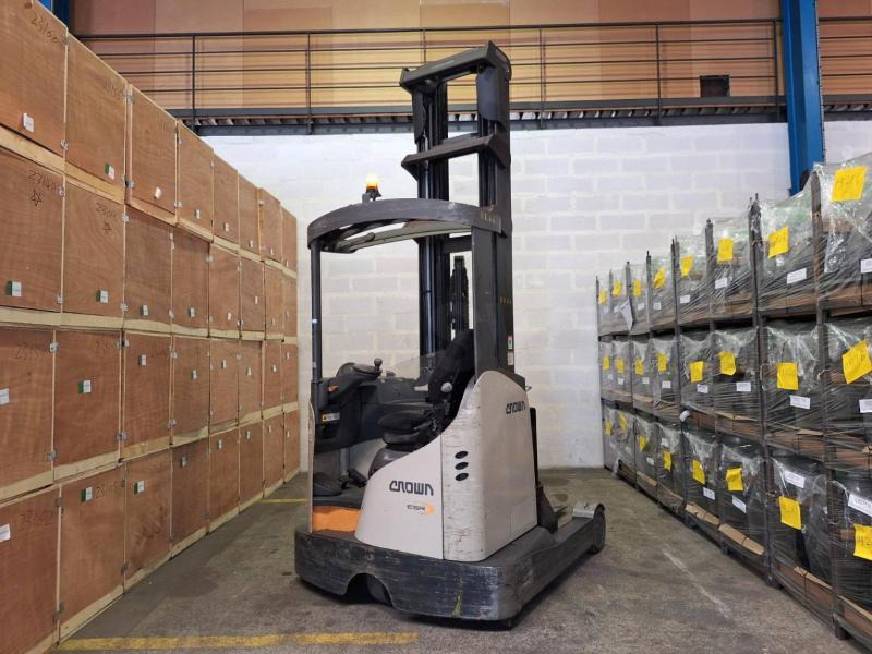 Crown ESR 5260 - Reach truck: picture 5 Crown ESR 5260 - Reach truck: picture 5
