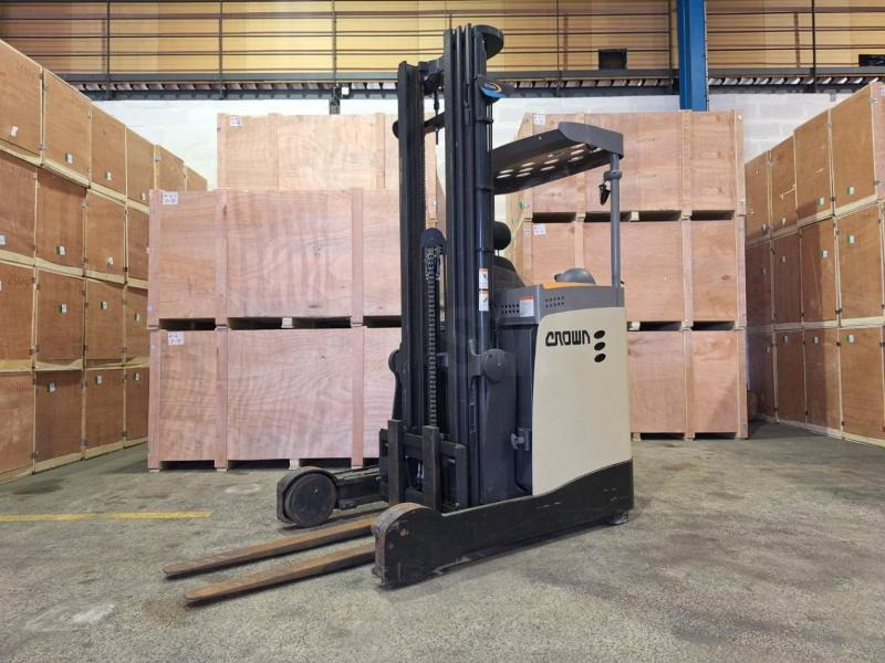 Crown ESR5220-1.4 - Reach truck: picture 2 Crown ESR5220-1.4 - Reach truck: picture 2