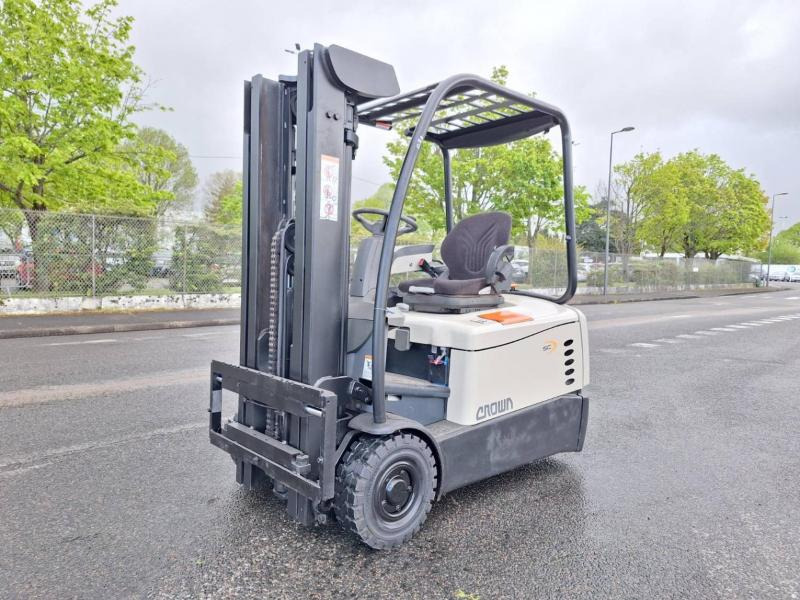 Crown SC5340-1.6 - Electric forklift: picture 1 Crown SC5340-1.6 - Electric forklift: picture 1