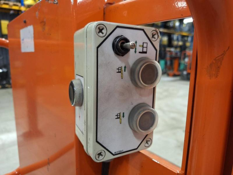 Vertical mast lift JLG Toucan Duo: picture 6