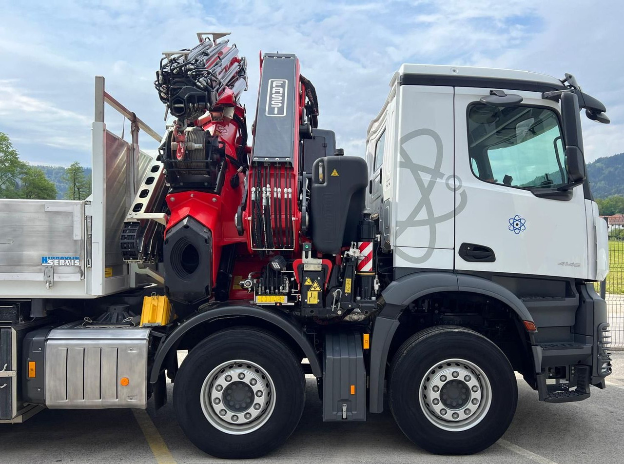 MERCEDES-BENZ Hiab Palfinger Fassi F990-8 JIB-6 - Crane truck: picture 2 MERCEDES-BENZ Hiab Palfinger Fassi F990-8 JIB-6 - Crane truck: picture 2