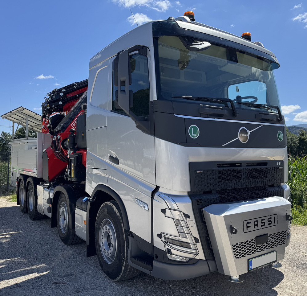 VOLVO Hiab Palfinger Fassi F1450-8 JIB-6 - Crane truck: picture 1 VOLVO Hiab Palfinger Fassi F1450-8 JIB-6 - Crane truck: picture 1