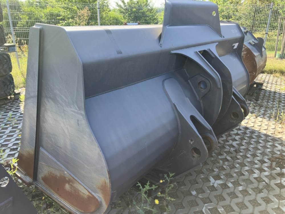 Fuhrmann Schaufeln mit Zähnen - Bucket: picture 2 Fuhrmann Schaufeln mit Zähnen - Bucket: picture 2