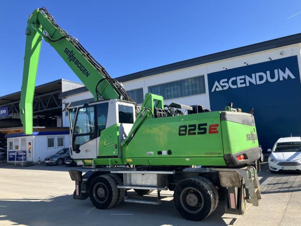 Sennebogen 825E - Waste/ Industry handler: picture 2 Sennebogen 825E - Waste/ Industry handler: picture 2