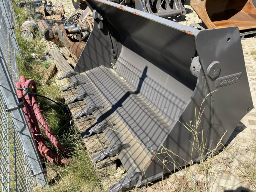 Volvo Klappschaufel mit Zähnen TPZ - Bucket: picture 4 Volvo Klappschaufel mit Zähnen TPZ - Bucket: picture 4