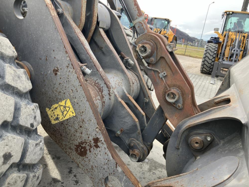 Wheel loader Volvo L180H: picture 11 Wheel loader Volvo L180H: picture 11