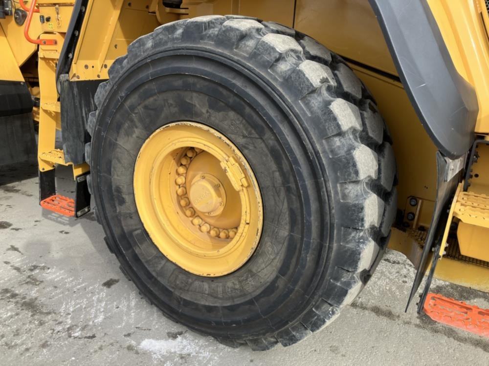 Wheel loader Volvo L180H: picture 8 Wheel loader Volvo L180H: picture 8