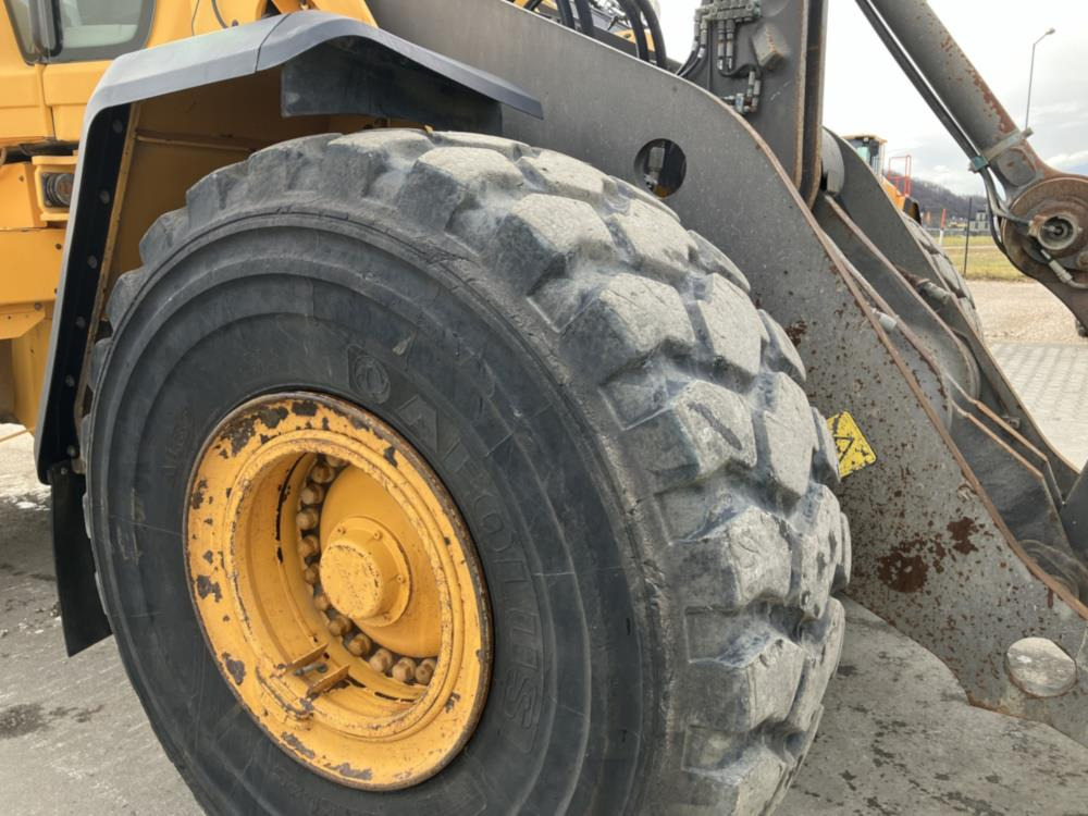 Wheel loader Volvo L180H: picture 10 Wheel loader Volvo L180H: picture 10