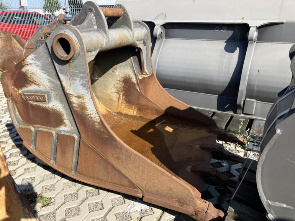 Volvo Tieflöffel mit Zähnen S60 - Backhoe loader: picture 4 Volvo Tieflöffel mit Zähnen S60 - Backhoe loader: picture 4