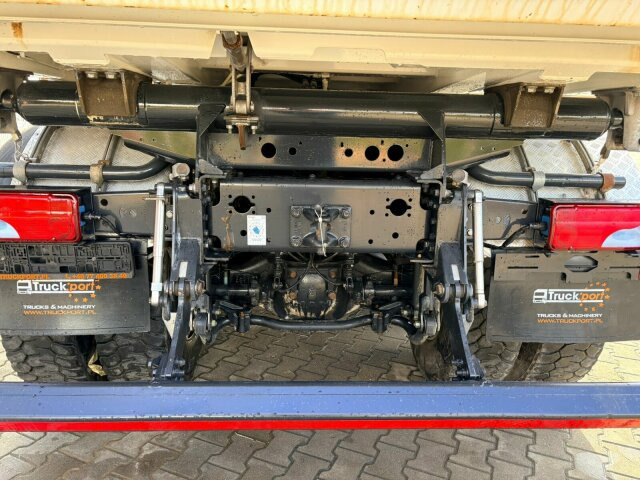 MAN TGS 35.470 8x4 BB Euro6 Meiller Kipper Bordmatik - Tipper: picture 4 MAN TGS 35.470 8x4 BB Euro6 Meiller Kipper Bordmatik - Tipper: picture 4