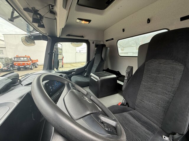 Tipper Mercedes-Benz 4145 8x8 Meiler Dreiseitenkipper Bordmatik: picture 6