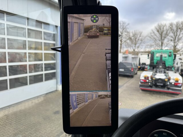 Mercedes-Benz ACTROS 2543 6x2 Wechselaufbau BDF AHK 2 Betten - Container transporter/ Swap body truck: picture 4 Mercedes-Benz ACTROS 2543 6x2 Wechselaufbau BDF AHK 2 Betten - Container transporter/ Swap body truck: picture 4