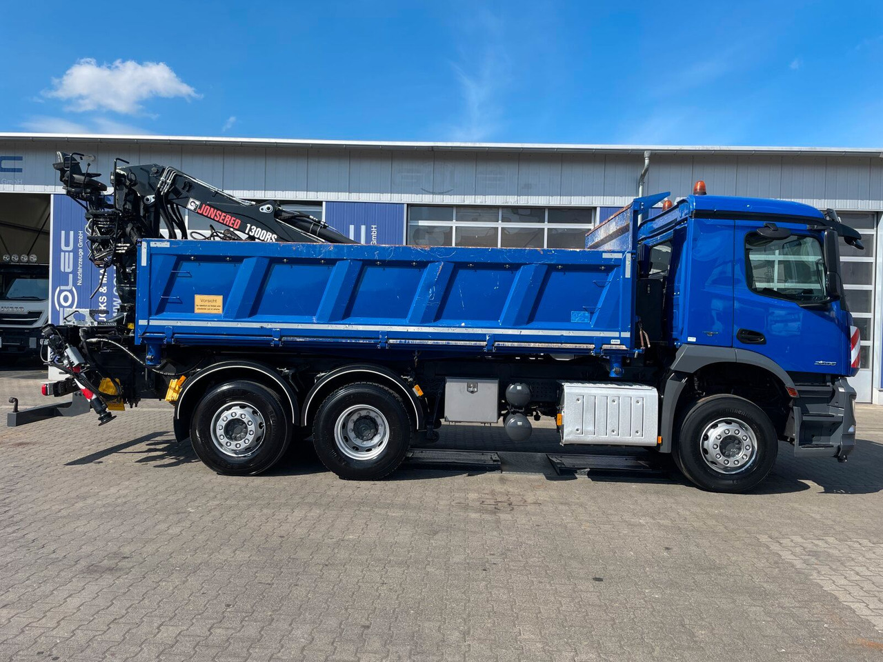 Mercedes-Benz AROCS 2536 6x2*4 Kipper Kran HIAB - Tipper, Crane truck: picture 2 Mercedes-Benz AROCS 2536 6x2*4 Kipper Kran HIAB - Tipper, Crane truck: picture 2