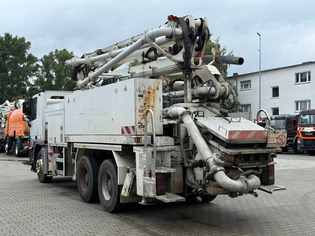 Mercedes-Benz Actros 2636 6x4 Betonpumpe Putzmeister 24-4 16H - Concrete pump truck: picture 5 Mercedes-Benz Actros 2636 6x4 Betonpumpe Putzmeister 24-4 16H - Concrete pump truck: picture 5