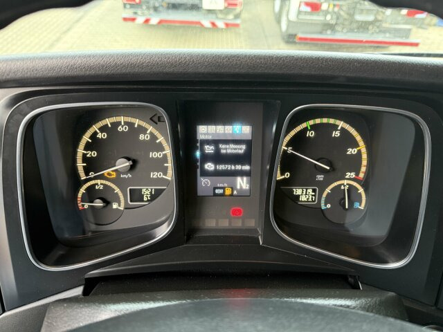 Mercedes-Benz Actros 4x2 Pritsche Plane Laderampe + Anhänger - Curtainsider truck: picture 3 Mercedes-Benz Actros 4x2 Pritsche Plane Laderampe + Anhänger - Curtainsider truck: picture 3