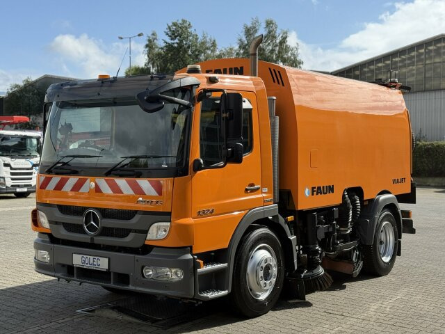 Road sweeper Mercedes-Benz Atego 1324 4x2 Kehrmaschine Viajet 6R/L: picture 14 Road sweeper Mercedes-Benz Atego 1324 4x2 Kehrmaschine Viajet 6R/L: picture 14