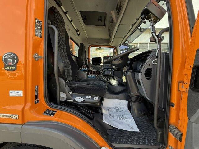 Road sweeper Mercedes-Benz Atego 1324 4x2 Kehrmaschine Viajet 6R/L: picture 15 Road sweeper Mercedes-Benz Atego 1324 4x2 Kehrmaschine Viajet 6R/L: picture 15