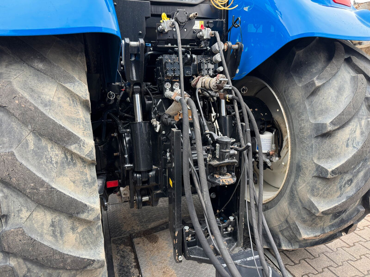 Farm tractor New Holland T7.230 AC 4x4 Autocommand Traktor 216 PS *Kipper: picture 29