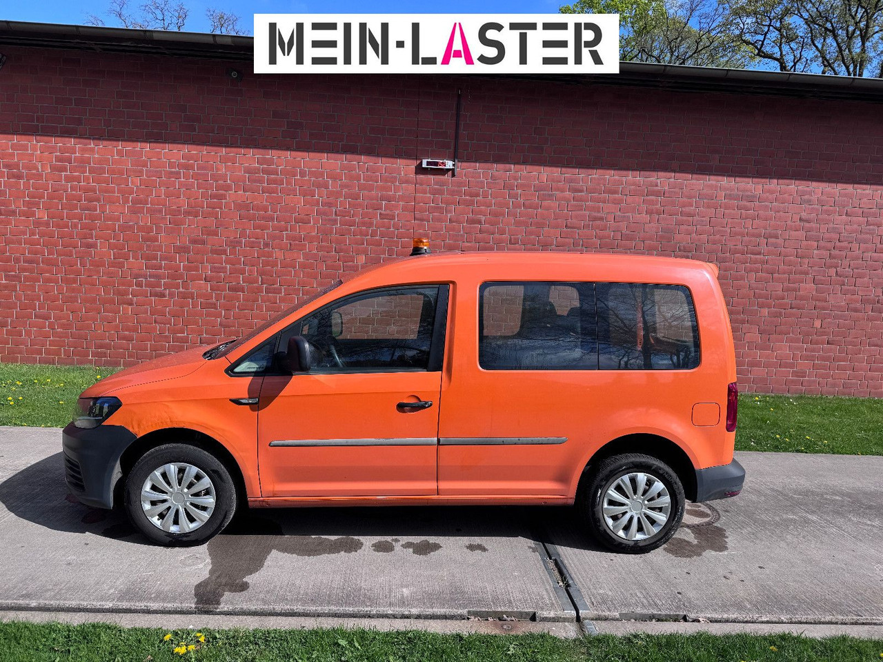 Volkswagen Caddy 2.0 TDI Klima 1. Hand 73.300 km - Passenger van: picture 3 Volkswagen Caddy 2.0 TDI Klima 1. Hand 73.300 km - Passenger van: picture 3