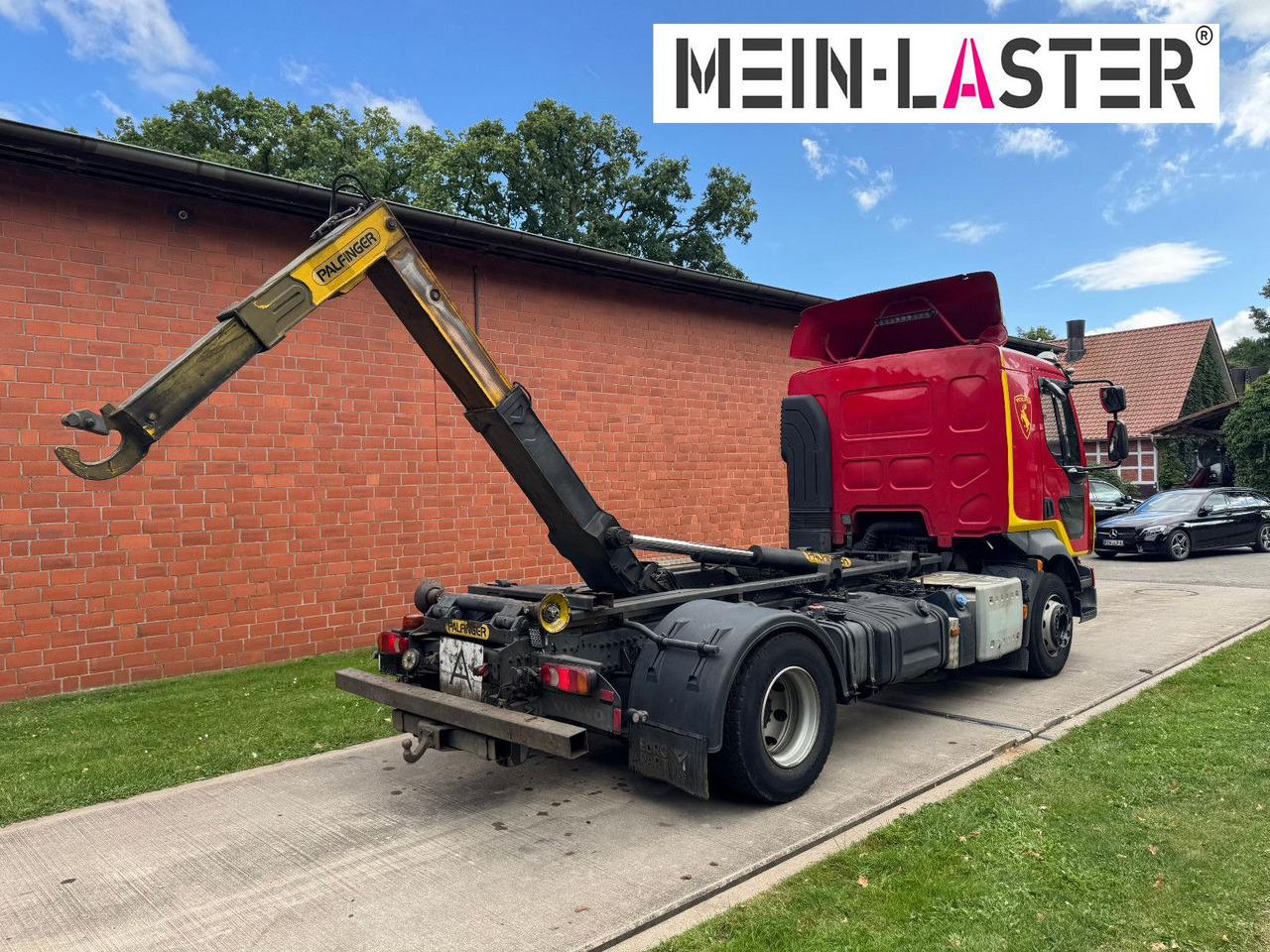 Leasing of  Volvo FL 250 Palfinger T10Duo City + StandardContainer Volvo FL 250 Palfinger T10Duo City + StandardContainer: picture 13