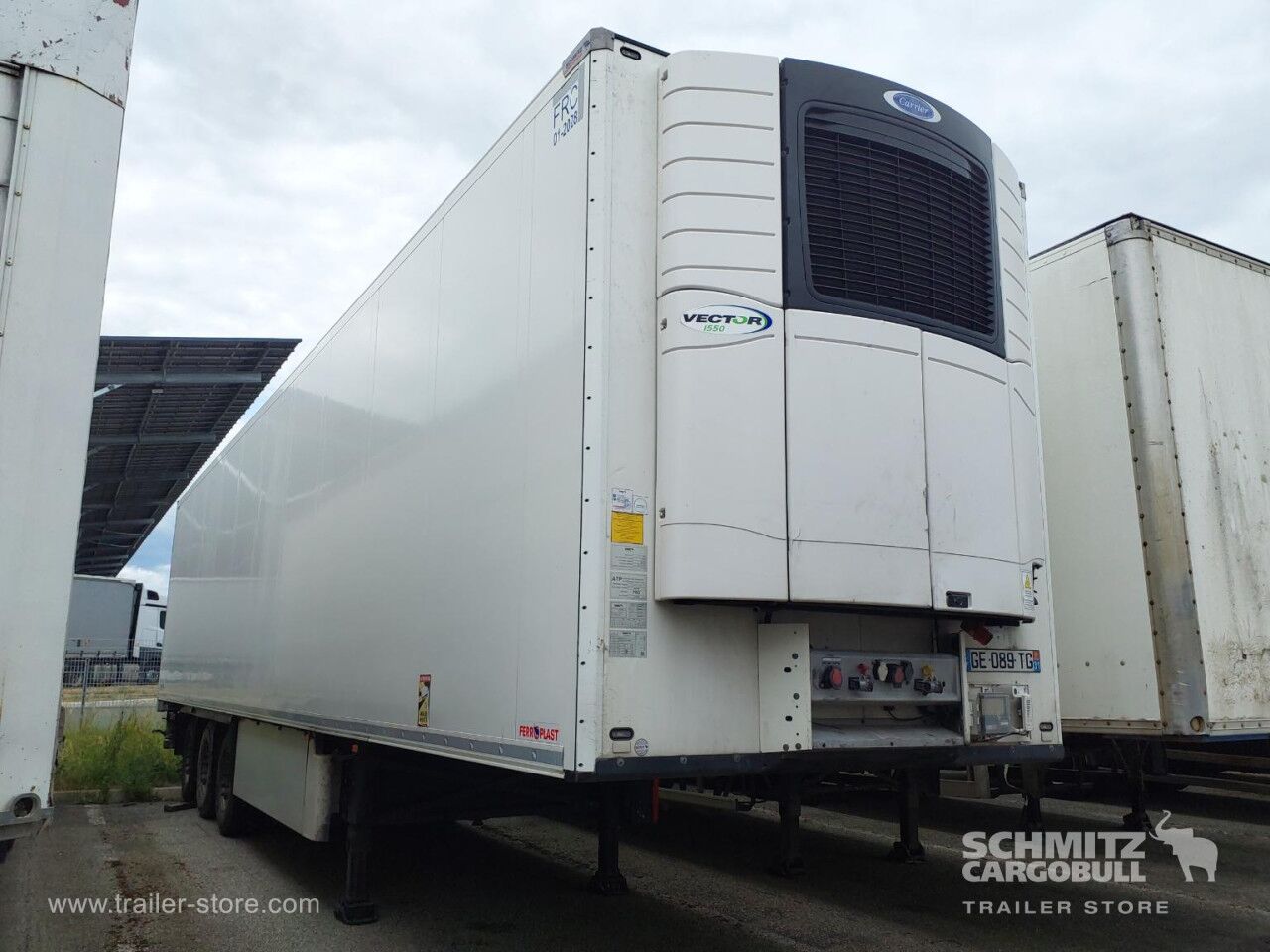 SCHMITZ Reefer Standard - Isothermal semi-trailer: picture 1 SCHMITZ Reefer Standard - Isothermal semi-trailer: picture 1