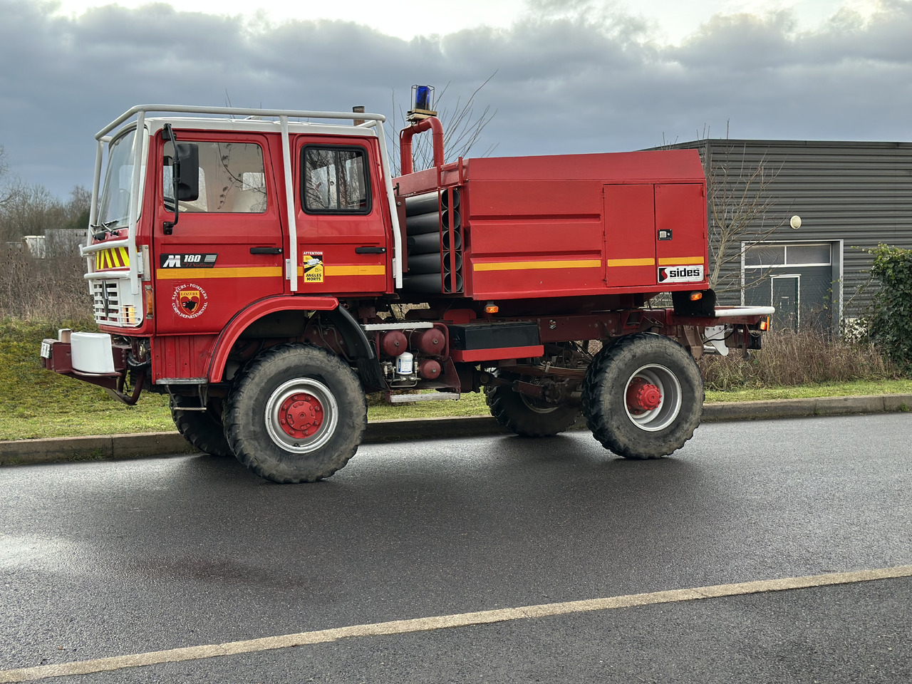 RENAULT M180 - Fire truck: picture 4 RENAULT M180 - Fire truck: picture 4