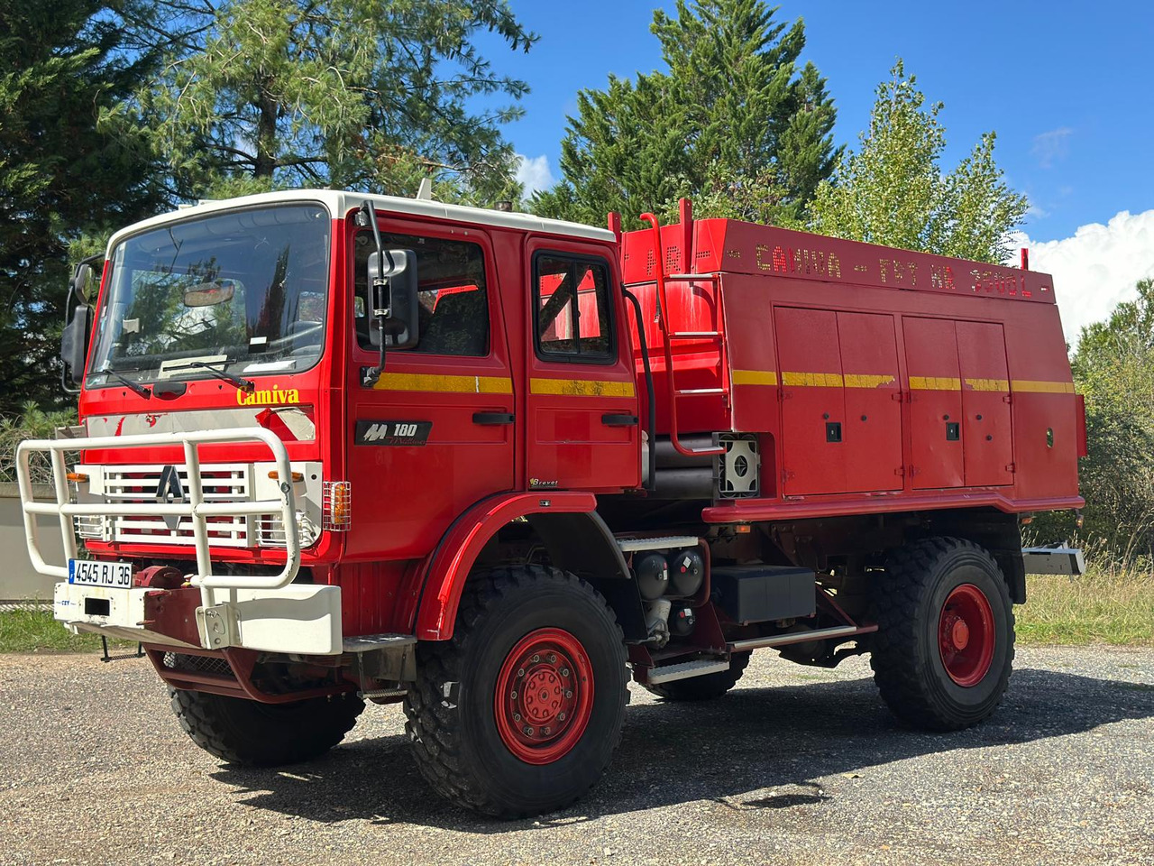 RENAULT M180 - Fire truck: picture 3 RENAULT M180 - Fire truck: picture 3