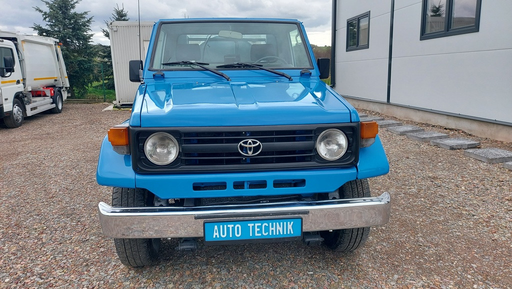 Toyota Land Cruiser COMBI HYDRO CLEANER Mini Combine - Vacuum truck: picture 4 Toyota Land Cruiser COMBI HYDRO CLEANER Mini Combine - Vacuum truck: picture 4