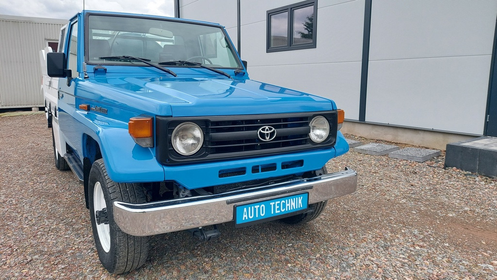 Toyota Land Cruiser COMBI HYDRO CLEANER Mini Combine - Vacuum truck: picture 3 Toyota Land Cruiser COMBI HYDRO CLEANER Mini Combine - Vacuum truck: picture 3