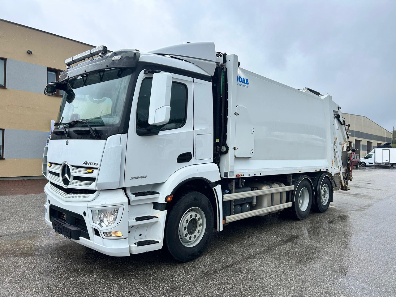 MERCEDES-BENZ ANTOS 2546 - Garbage truck: picture 3 MERCEDES-BENZ ANTOS 2546 - Garbage truck: picture 3