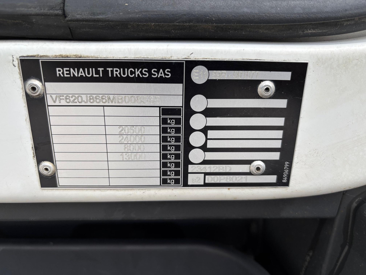Box truck RENAULT D WIDE 320: picture 18