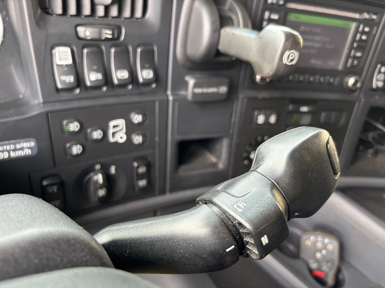 Refrigerator truck SCANIA G490: picture 18