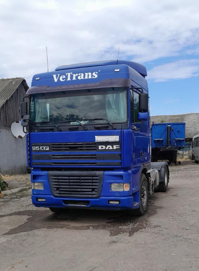 DAF XF 95.380 - Tractor unit: picture 2 DAF XF 95.380 - Tractor unit: picture 2