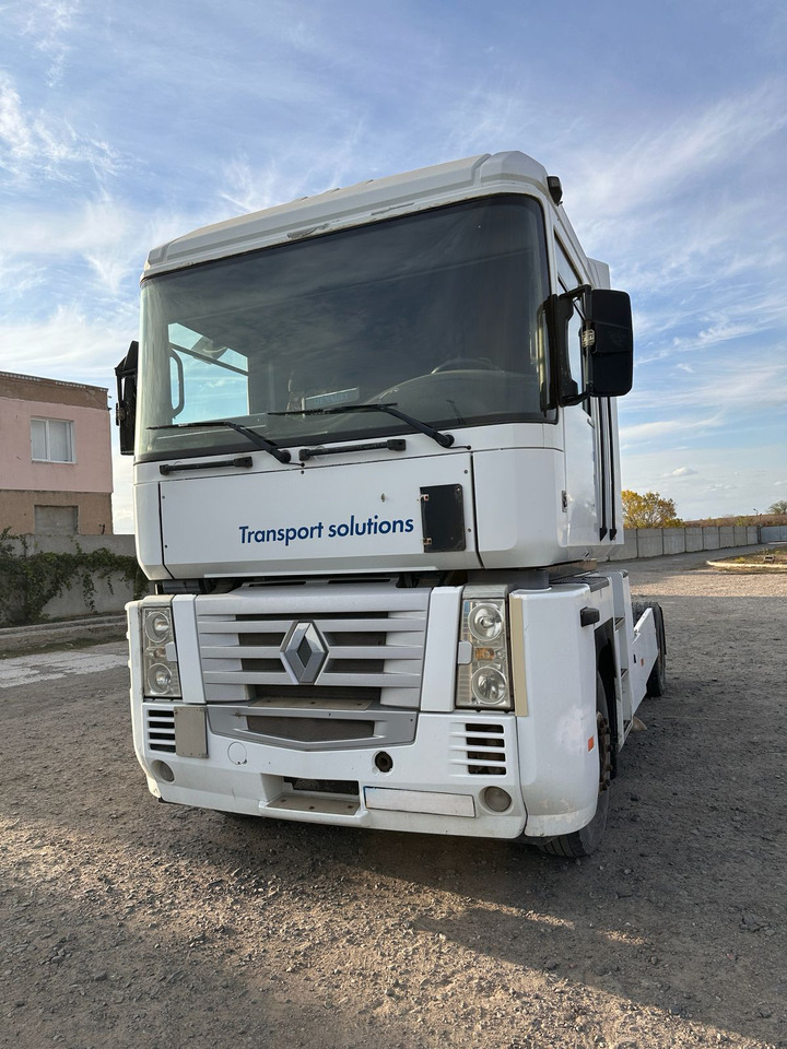 RENAULT Magnum 440 | ID1641S - Tractor unit: picture 1 RENAULT Magnum 440 | ID1641S - Tractor unit: picture 1