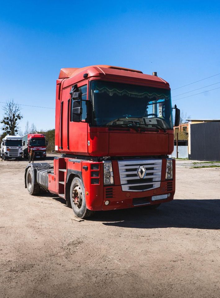 RENAULT Magnum 440 ID1796S - Tractor unit: picture 1 RENAULT Magnum 440 ID1796S - Tractor unit: picture 1