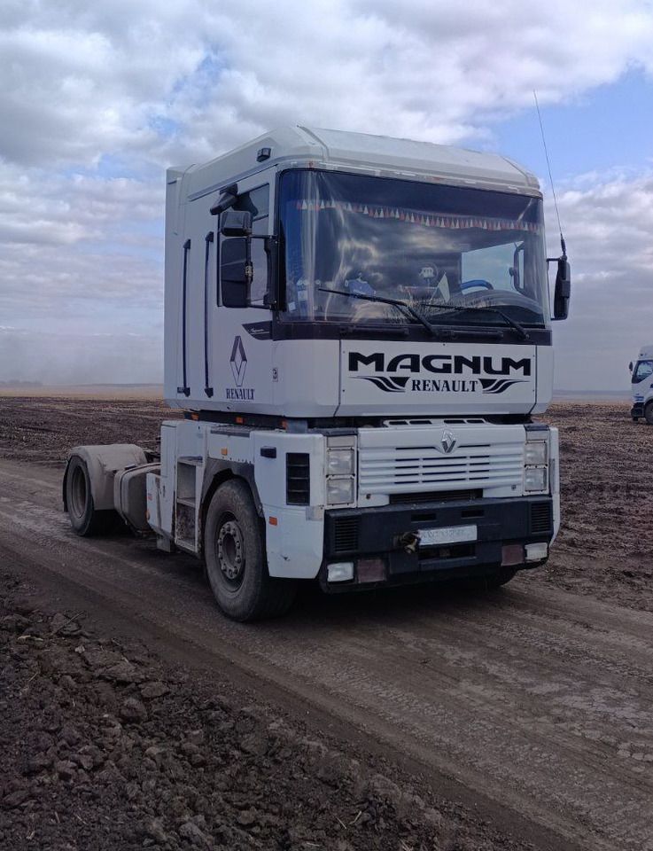 RENAULT Magnum 440 ID1859S - Tractor unit: picture 1 RENAULT Magnum 440 ID1859S - Tractor unit: picture 1