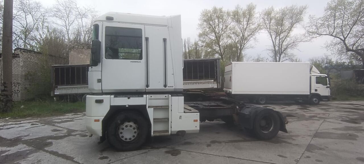 RENAULT Magnum 440 ID1904S - Tractor unit: picture 4 RENAULT Magnum 440 ID1904S - Tractor unit: picture 4